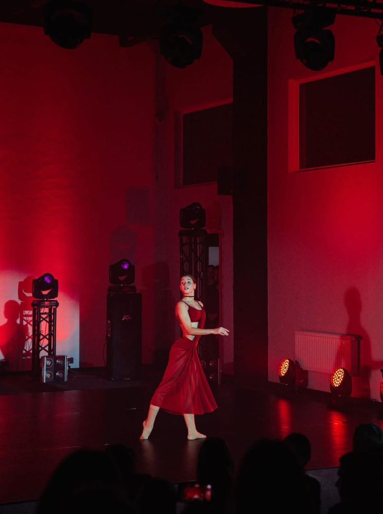 Yevheniia Rozgonii gallery 3